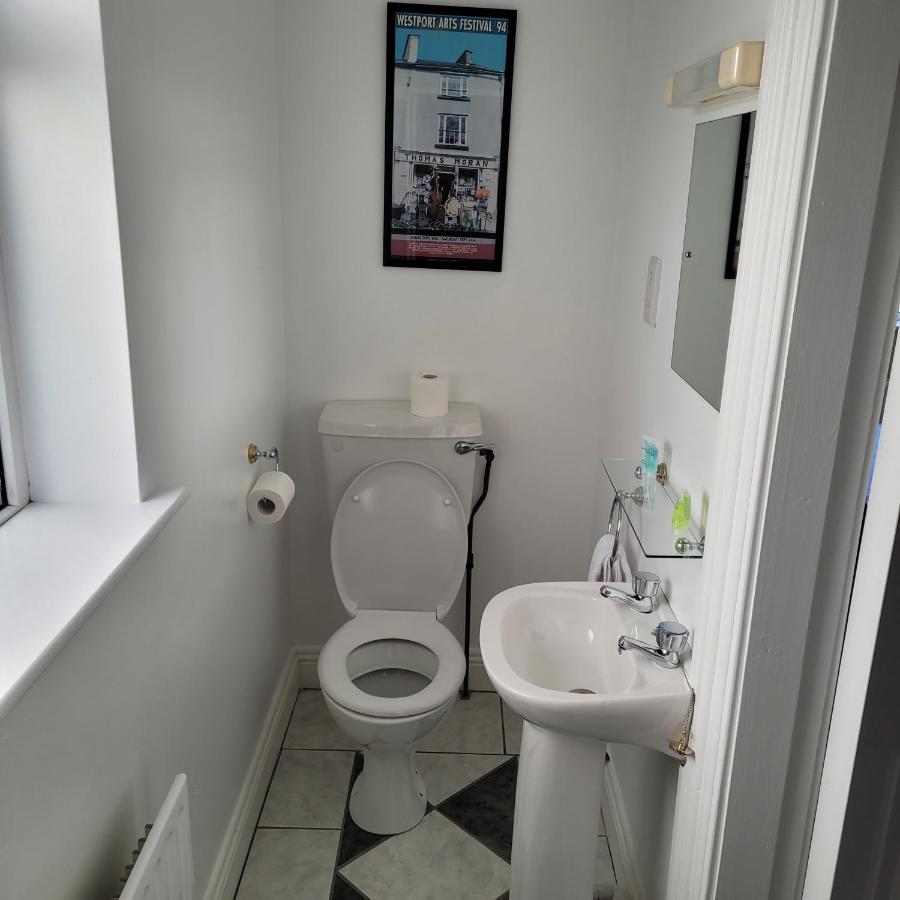 ווסטפורט Dun Maeve Guesthouse מראה חיצוני תמונה